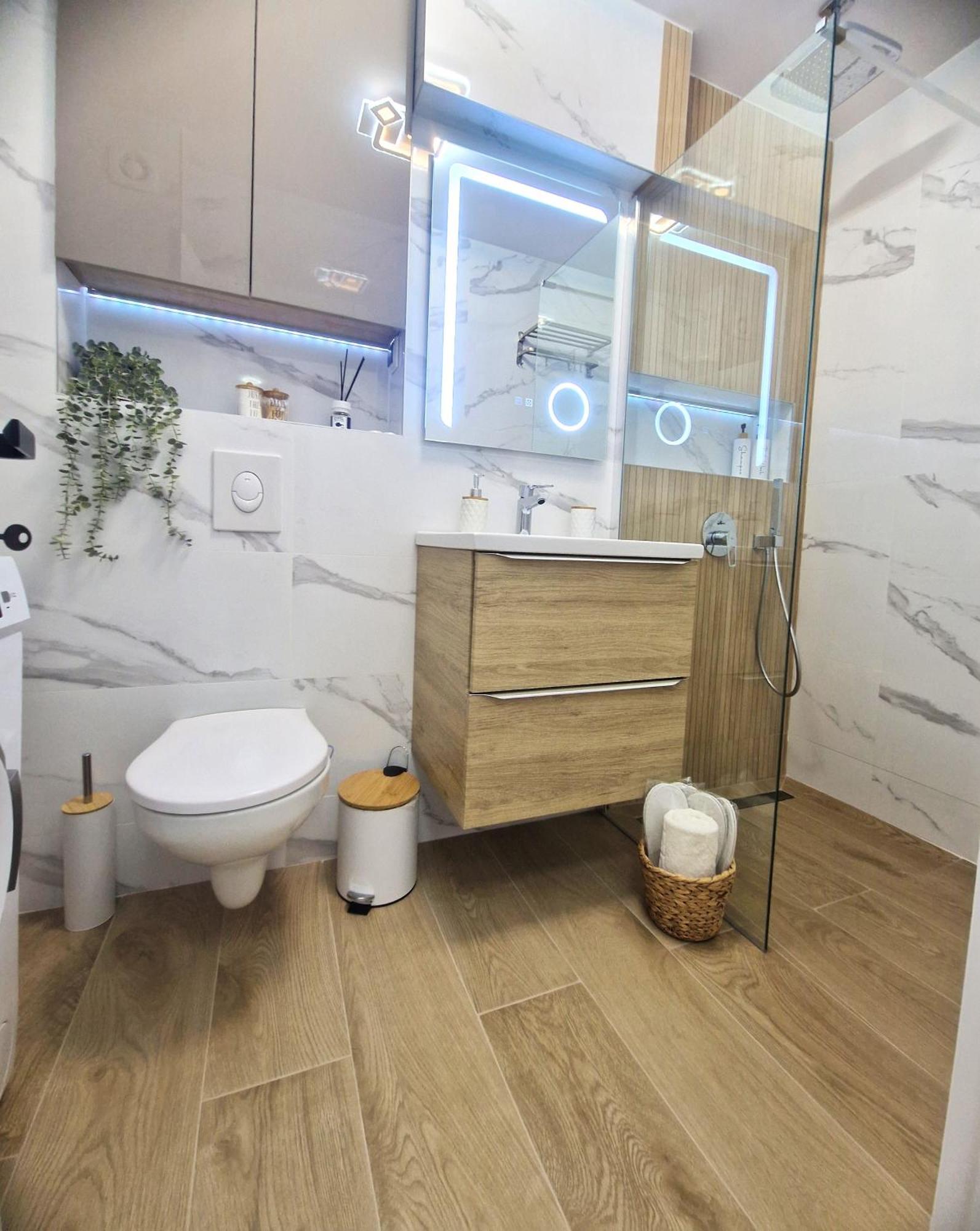 Ultracentral Luxury Apartament Curtea De Arges Exterior photo